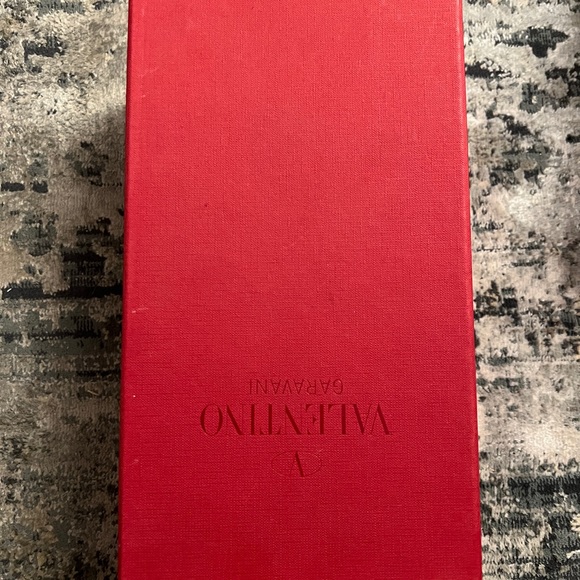 Valentino classic studded flip flops - Picture 6 of 7